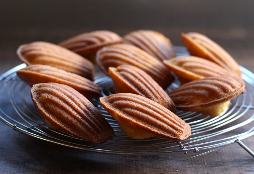 オレンジピールのマドレーヌ｜Orange Peel Madeleines